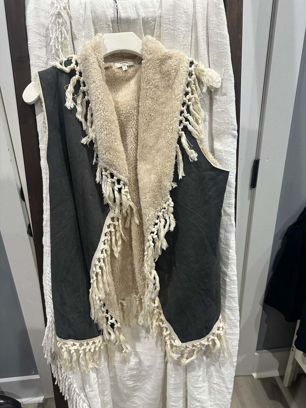 Entro Faux Suede Sherpa Vest Size S Gray Fringe Shearling